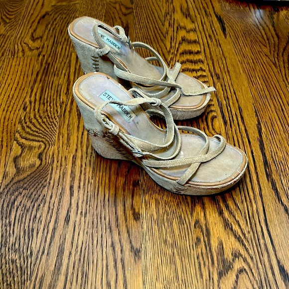 STEVE MADDEN women’s size 6 wedges - Picture 2 of 5